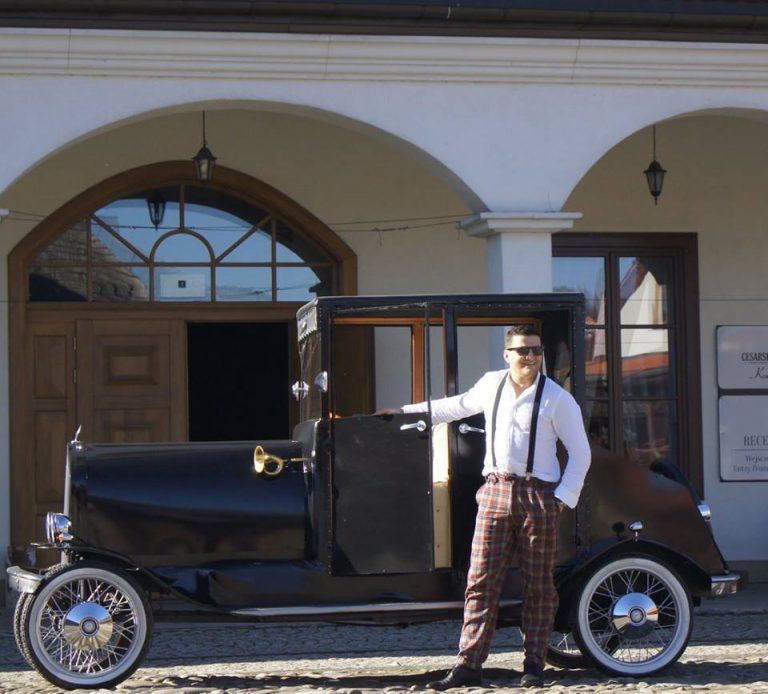 Kordian śpiewająco zbudował automobil