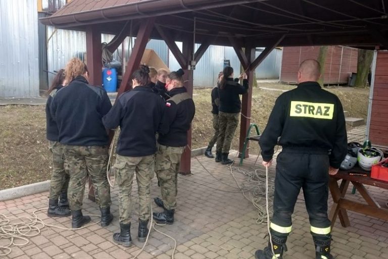 Sądeccy Strzelcy uczyli się ratować na wysokości