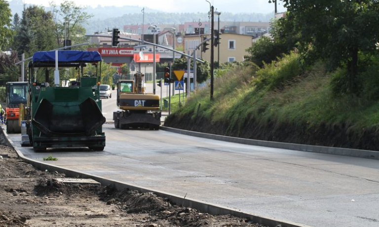 Nowy Sącz: remont Kolejowej na ostatniej prostej