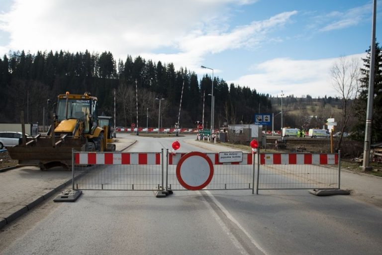 Poronin: zamykają most, żeby budować węzeł…
