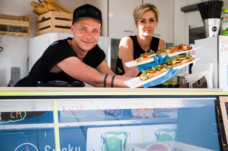 Nowy Sącz: pierwszy zlot Food Trucków trwa!