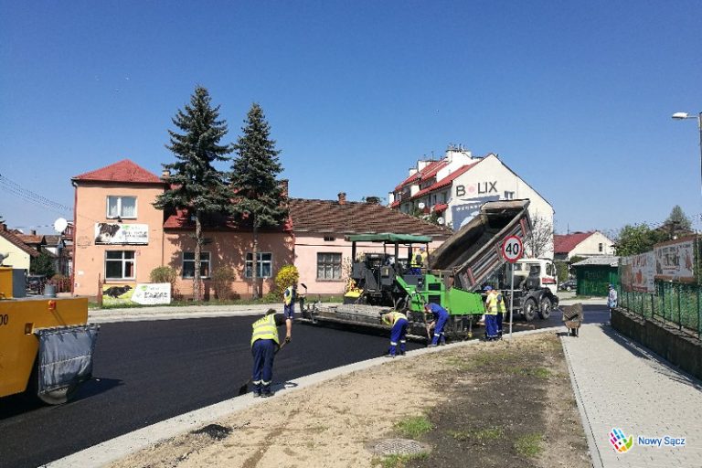 Nowy Sącz: ulica Kolejowa gotowa na Wielkanoc?