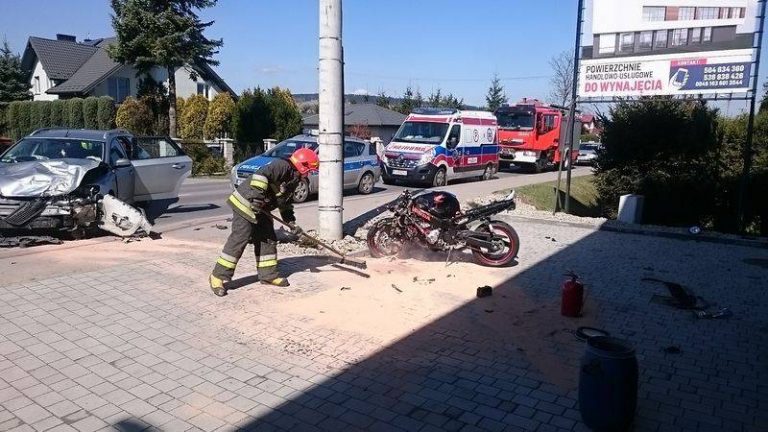 Nowy Sącz: wypadek. Motocyklista w szpitalu