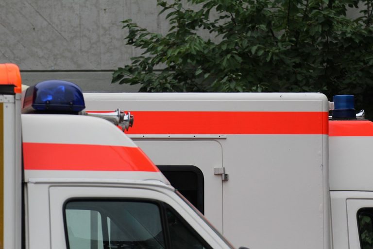 Interwencja DTS: mieszkańcy osiedla Helena pół godziny czekali na pogotowie