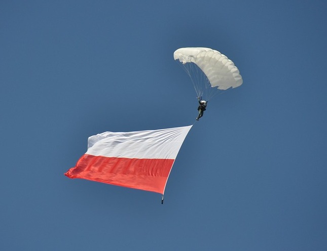 Prezydent Nowego Sącza będzie rozdawał flagi
