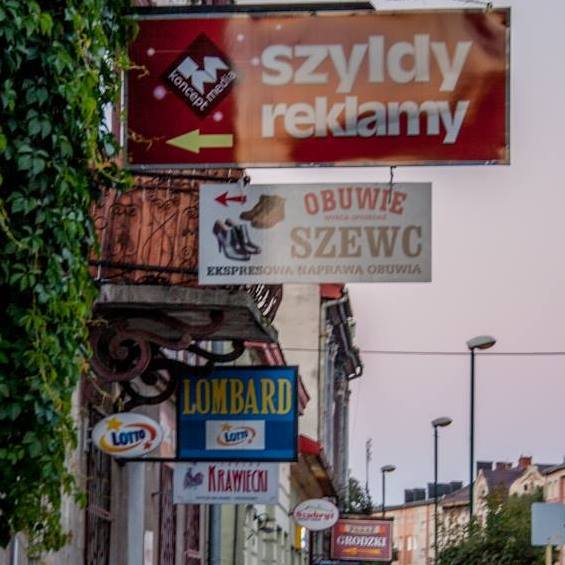 Oddział Outdoru buntuje się przeciwko reklamom szpecącym Nowy Sącz