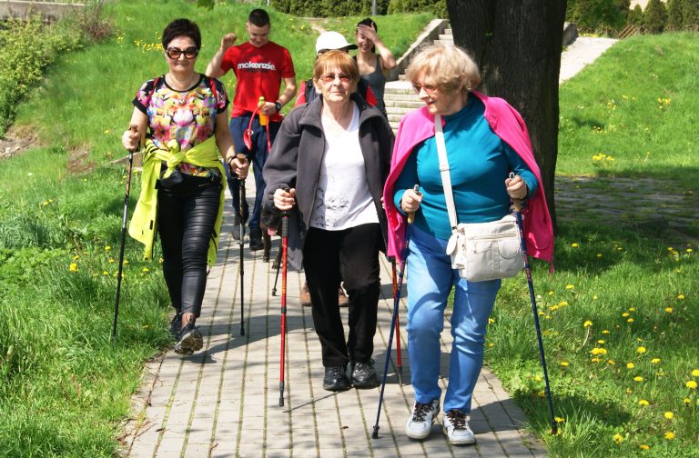 Nowy Sącz: fitness, wycieczki i warsztaty kreatywności dla seniorów