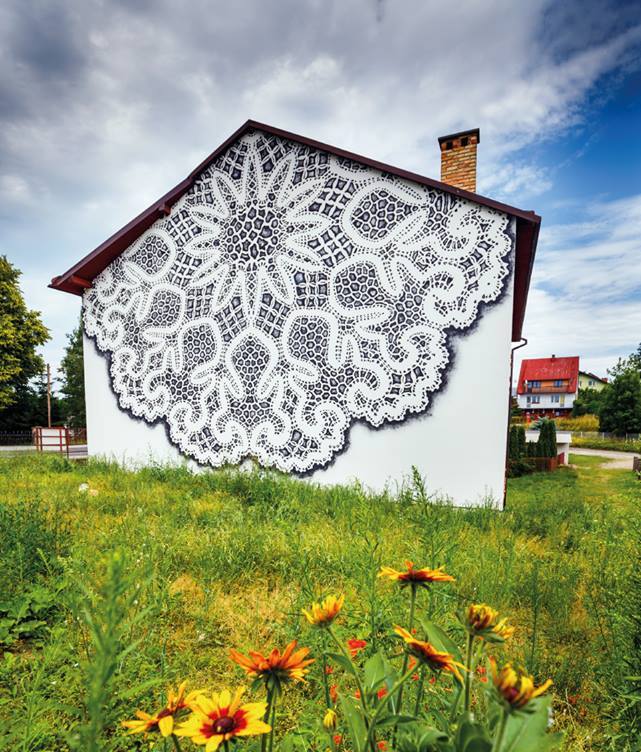 Koronkowy mural z Bobowej wśród 20 najpiękniejszych na świecie