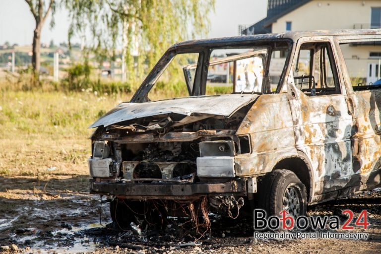 Siedliska: doszczętnie spłonął bus