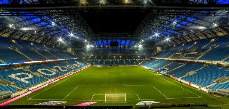 Lech Poznań ma swoje zmartwienia. To może być wielka szansa dla Sandecji.