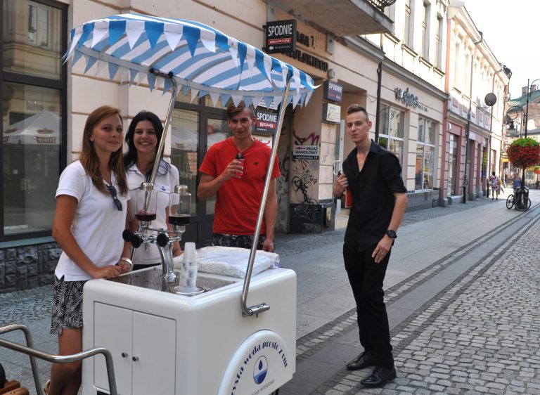 Nowy Sącz: saturator ma wzięcie. Ugasił już dziesięć tysięcy pragnień