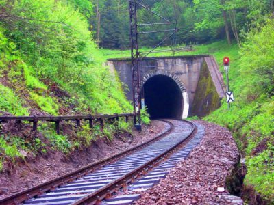 Najdłuższy tunel kolejowy