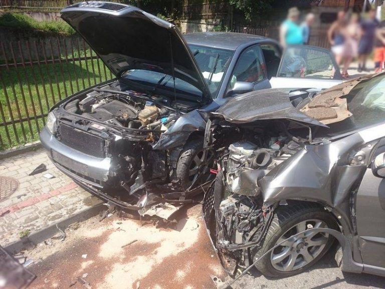 Przydonica: wypadek na skrzyżowaniu. Dwie osoby w szpitalu