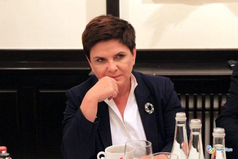 Beata Szydło do młodych w Nowym Sączu: tylko w drużynie rodzą się liderzy