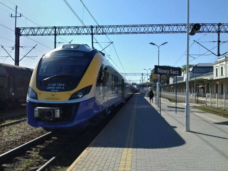 Pojechały pociągi z Nowego Sącza przez Gorlice do Jasła!