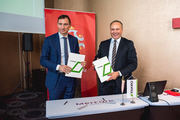 FAKRO będzie oficjalnym partnerem piłkarskiej Reprezentacji Polski do 2020