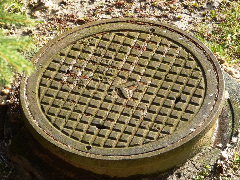 Alarm zapachowy w Chełmcu. Śmierdzi? Wyślij maila. Strażnicy sprawdzą dlaczego śmierdzi i upomną winowajcę