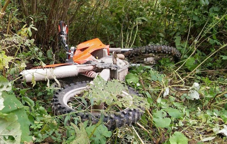 Muszyna: ukradli z garażu motocykle warte 22 tys. Wpadli w ręce policji