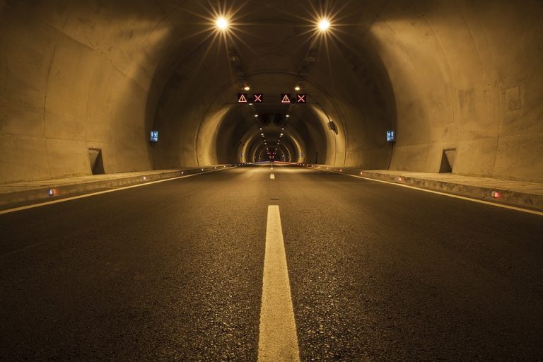 Łososina Dolna: trwa *wałkowanie* Sądeczanki. Wójt przekonuje do budowy tunelu pod Justem