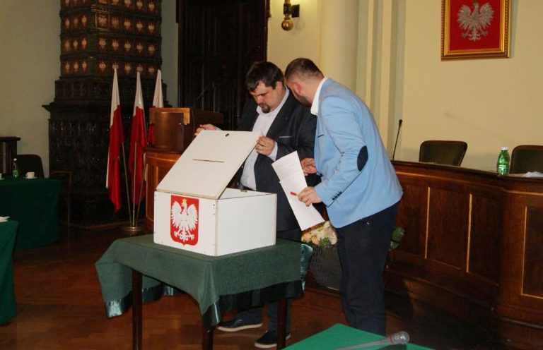 Nowy Sącz: radni wybiorą nowego przewodniczącego 12 grudnia