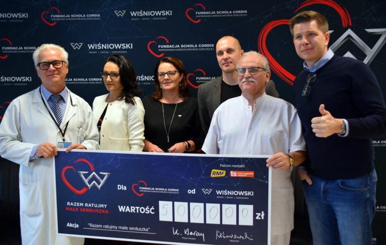 Wiśniowski otworzył bramy na małe serduszka
