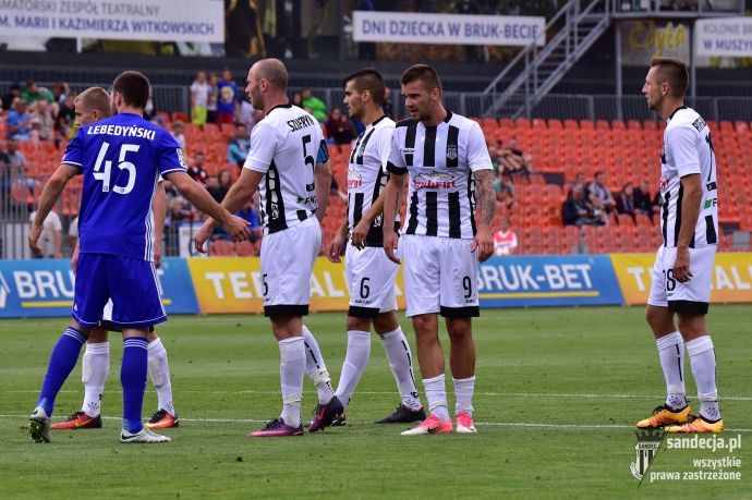 Sandecja pod wodzą Janusza Świerada punktuje w Płocku