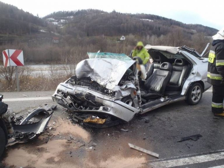 Jazowsko: drogowy dramat ze śmiertelnym skutkiem
