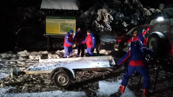 Trzydziestu ratowników poszukiwało turysty w rejonie Przehyby