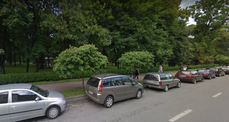 UWAGA! na ul. Długosza zaparkujesz tylko w dni wolne od pracy