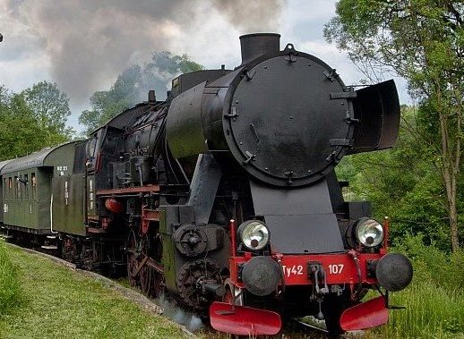 Po roku naprawiono uszkodzony tor. W weekend przez Sądecczyznę przejedzie pociąg retro!