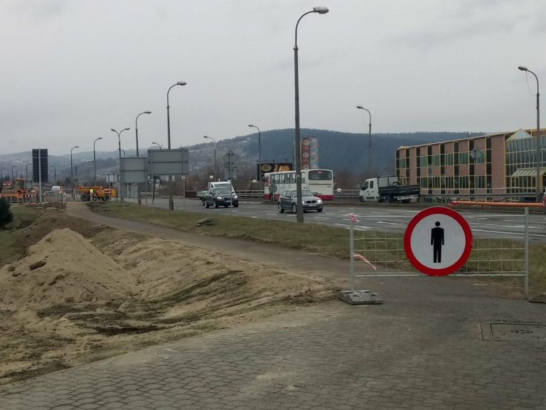 Grzegorz Mirek twierdzi, że most heleński nie był zamknięty dla pieszych
