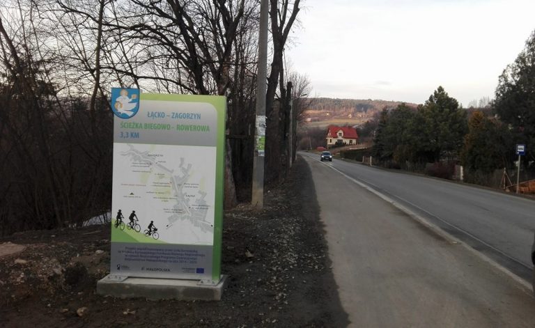 PIERWSZE ŚCIEŻKI ROWEROWE W GMINIE ŁĄCKO JUŻ SĄ!