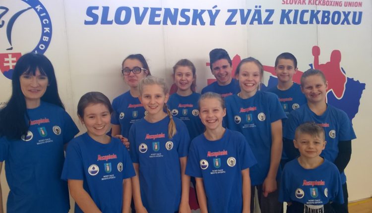 Kickboxing. Osiem złotych medali Evanu!