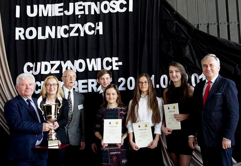 Nawojowa: uczennice szkoły rolniczej trzykrotnie najlepsze