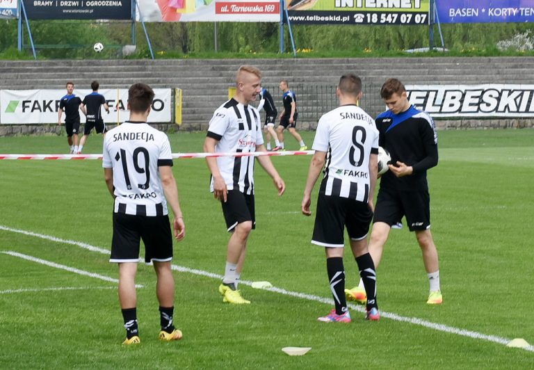 Drugi zespół Sandecji ma trzy punkty bez grania