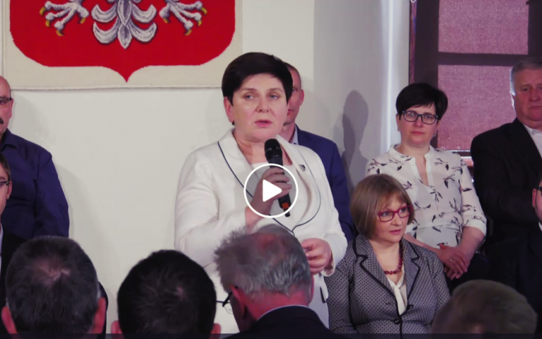 Wicepremier Beata Szydło na Sądecczyźnie: chcemy dać emerytury mamom, które urodzą minimum czwórkę dzieci