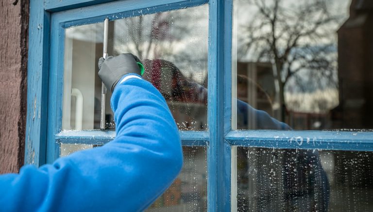 Lokatorzy miejskich mieszkań są winni miastu 3 miliony złotych. Będą mogli odpracować dług