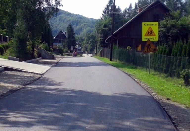 Jazowsko – Obidza: uwaga! Zamknięta droga