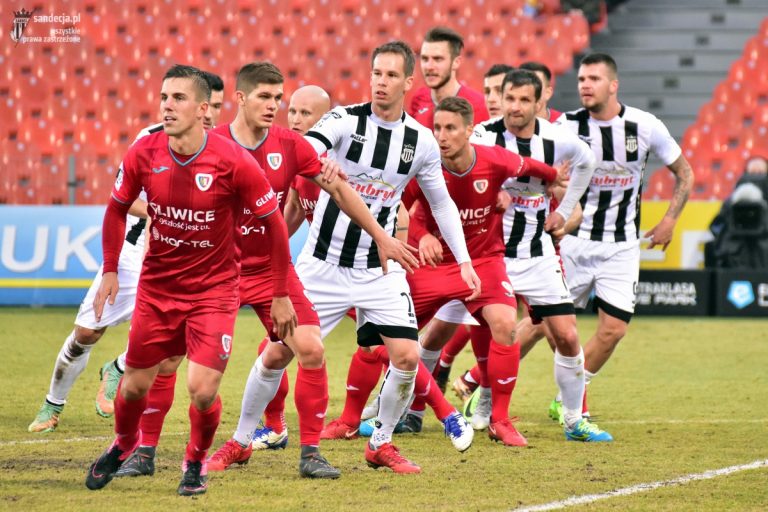 Sandecja grała na przeklętym stadionie?