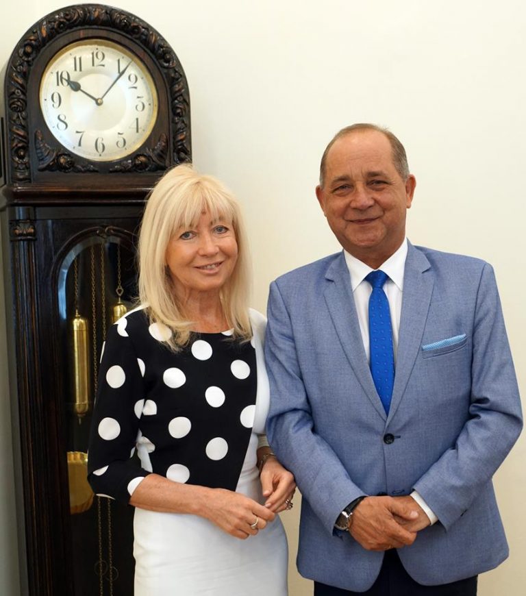 Do Starostwa Powiatowego w Nowym Sączu wkroczyła sędzia Anna Maria Wesołowska
