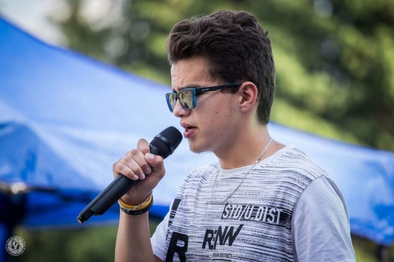 Kiedyś stanę na scenie w Opolu