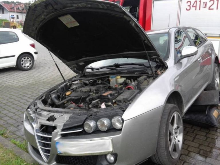Nowy Sącz: obok Miasteczka Galicyjskiego płonęła Alfa Romeo