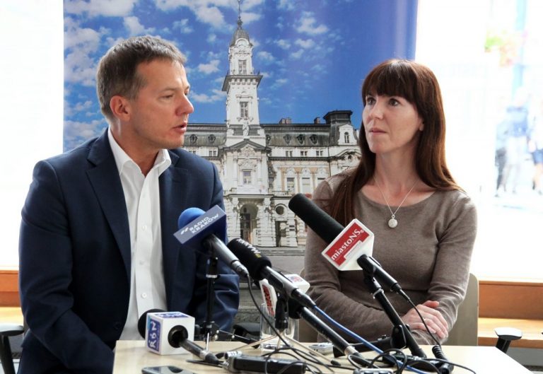 Nowy Sącz – Lwów: sądeczanie pojechali do rodaków z darami. Polały się łzy…