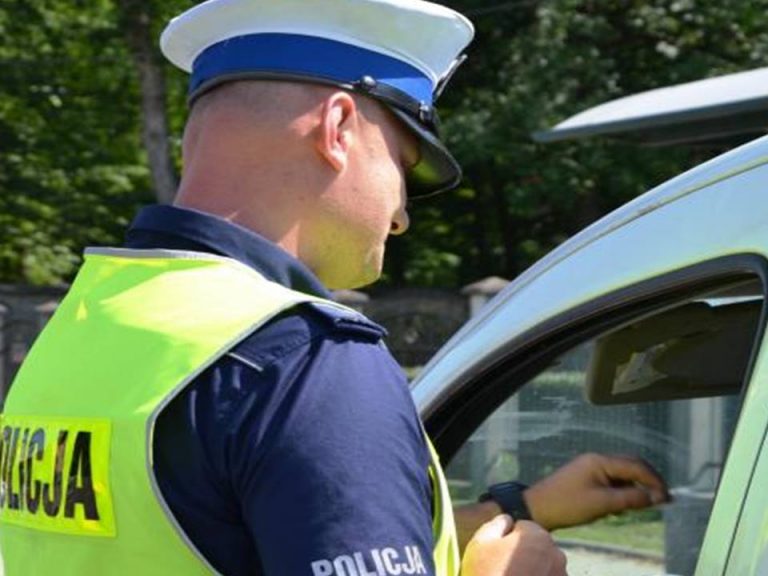 Jedna śmierć, osiem osób rannych – oto bilans długiego weekendu na sądeckich drogach