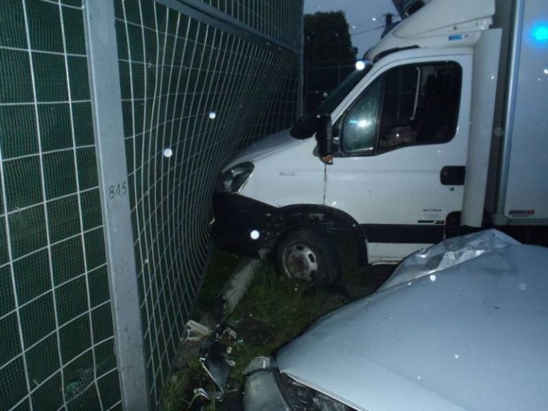 Podrzecze: wypadek. Kierowca w szpitalu