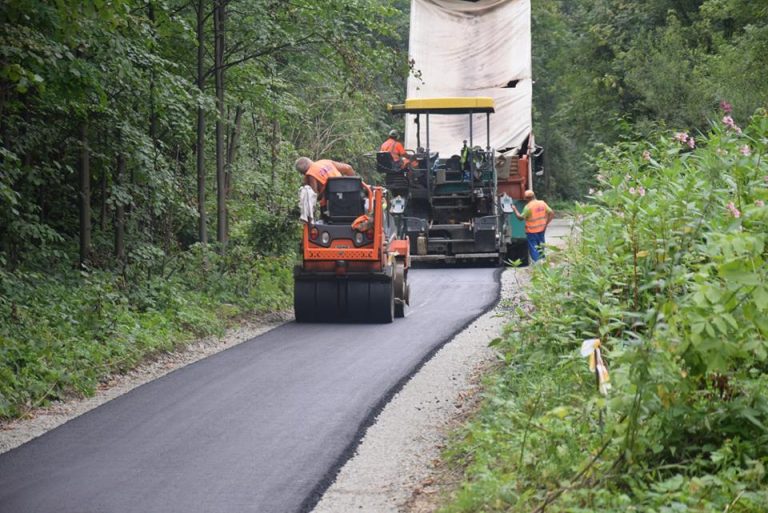 Stary Sącz: przybywa ścieżek rowerowych! Gotowy odcinek od ronda do mostu kolejowego