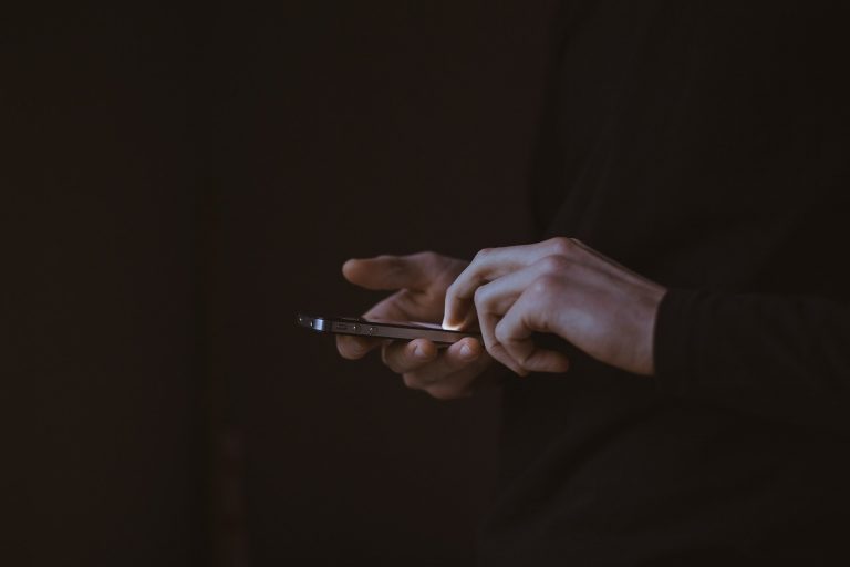Kto zgubił telefon?