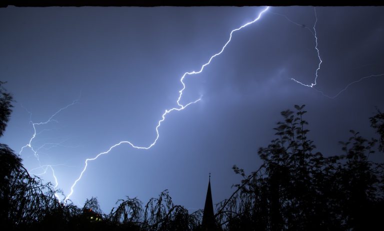 Nad nasz region znów nadciągają burzowe chmury