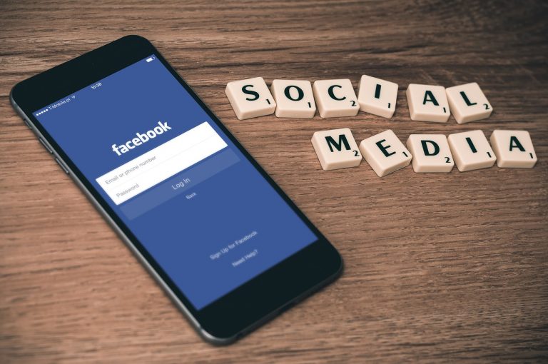 Uwaga! Dokonują włamań na Facebooku i próbują wyłudzić pieniądze