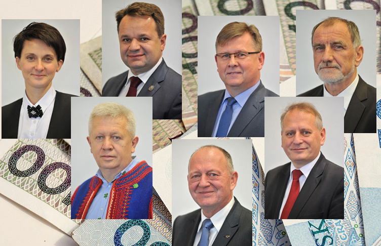 Zaglądamy do portfeli polityków z sejmiku. Najbogatsi są z PiS. Najskromniejsi – ludowcy